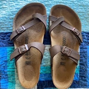 Birkenstock Mayari Sandals in Mocha size US Women’s 7-7.5